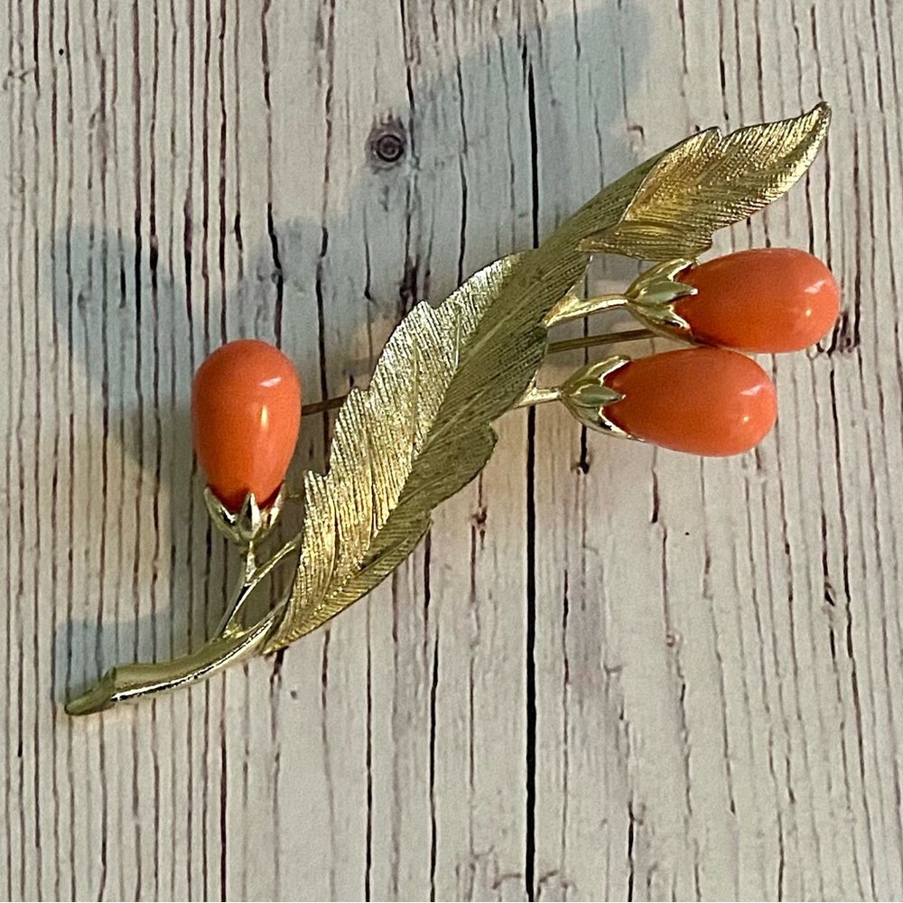 Vintage Sarah Coventry "Bittersweet" Berries Brooch